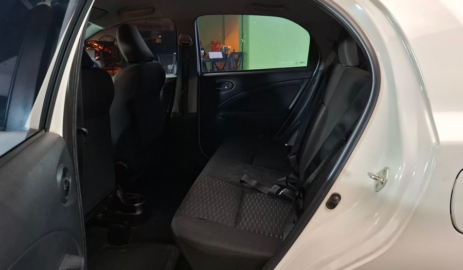 Toyota Etios 1.5 XLS 2016 Hatchback