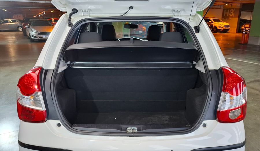 Toyota Etios 1.5 XLS 2016 Hatchback