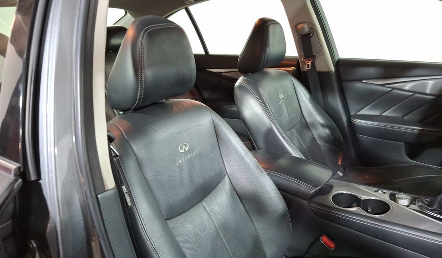 Infiniti Q50 3.7 SEDUCTION AT Sedan 2017