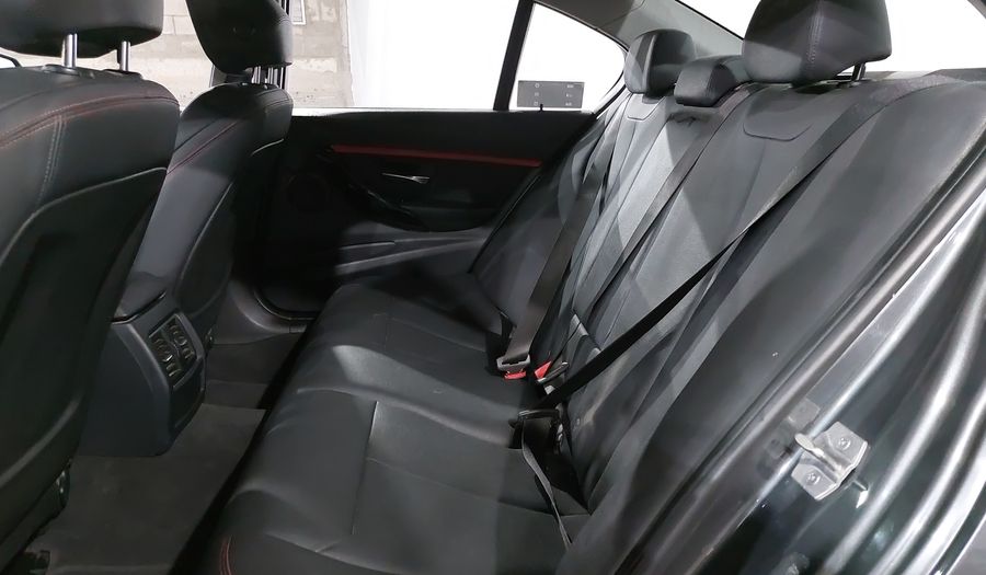 Bmw Serie 3 2.0 320IA SPORT LINE AUTO Sedan 2018