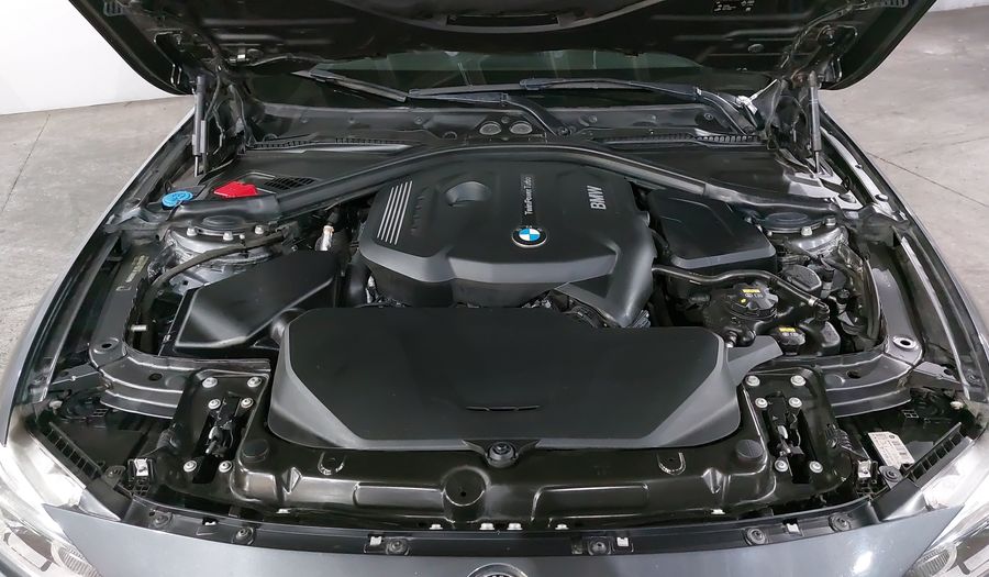 Bmw Serie 3 2.0 320IA SPORT LINE AUTO Sedan 2018