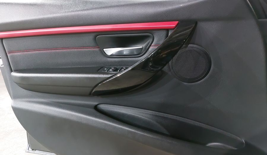 Bmw Serie 3 2.0 320IA SPORT LINE AUTO Sedan 2018