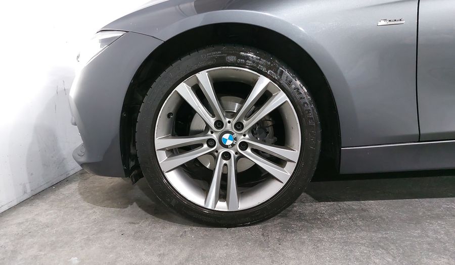 Bmw Serie 3 2.0 320IA SPORT LINE AUTO Sedan 2018