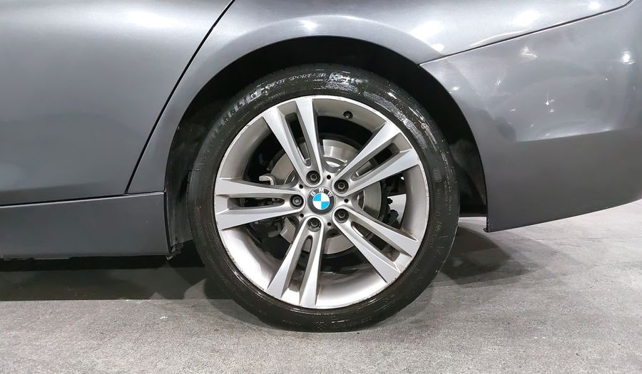 Bmw Serie 3 2.0 320IA SPORT LINE AUTO Sedan 2018
