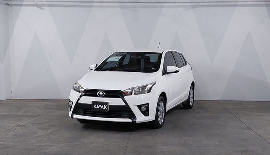 Toyota • Yaris