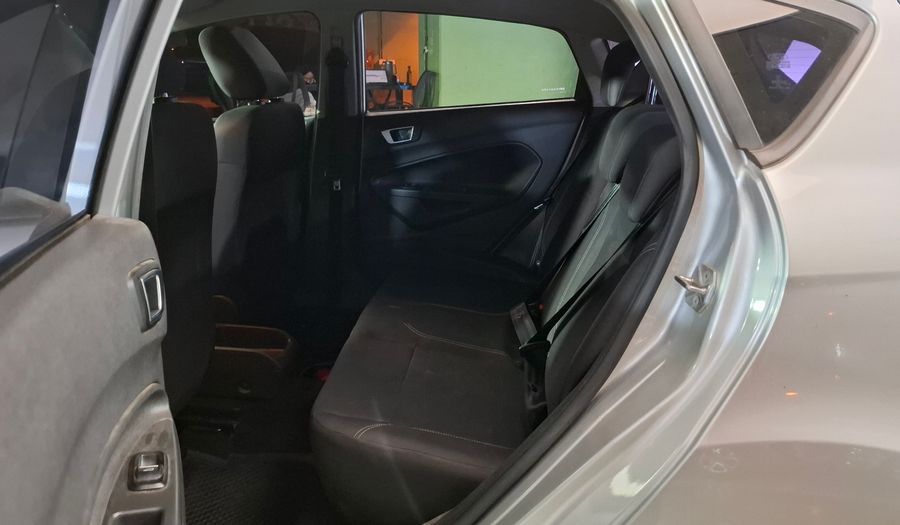 Ford Fiesta Kinetic Design 1.6 SE Hatchback 2016