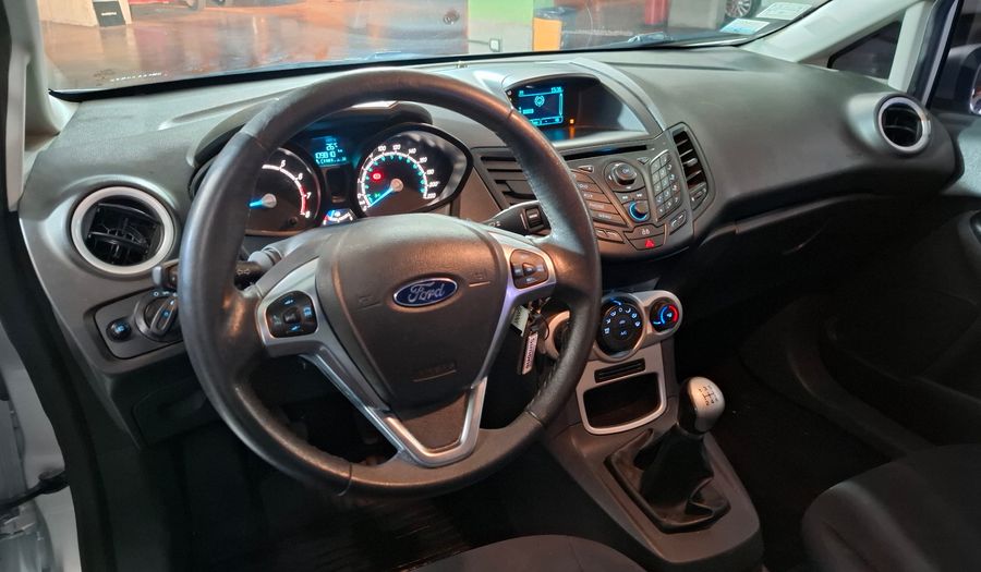 Ford Fiesta Kinetic Design 1.6 SE Hatchback 2016