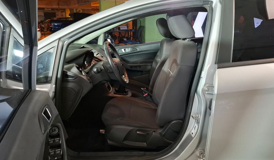 Ford Fiesta Kinetic Design 1.6 SE Hatchback 2016