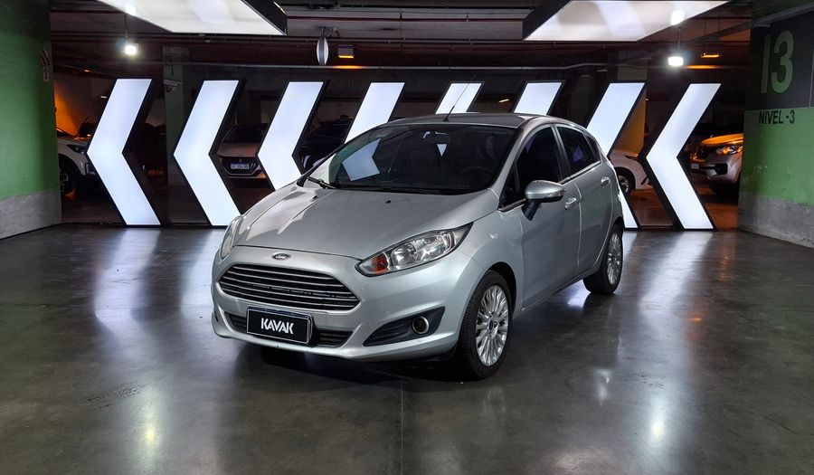 Ford Fiesta Kinetic Design 1.6 SE Hatchback 2016