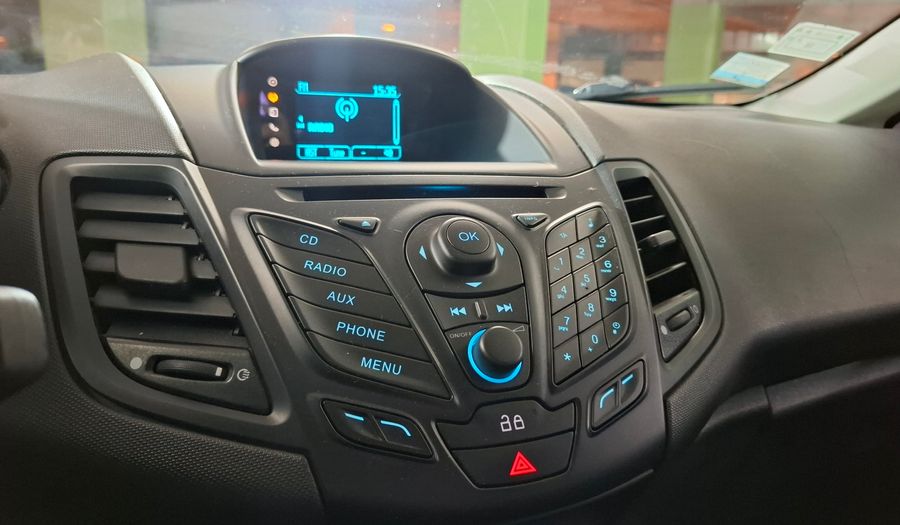 Ford Fiesta Kinetic Design 1.6 SE Hatchback 2016