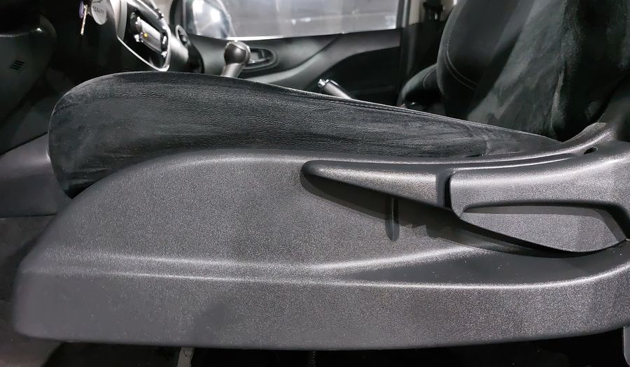 Nissan Np300 2.5 LE TM AC Pickup 2019