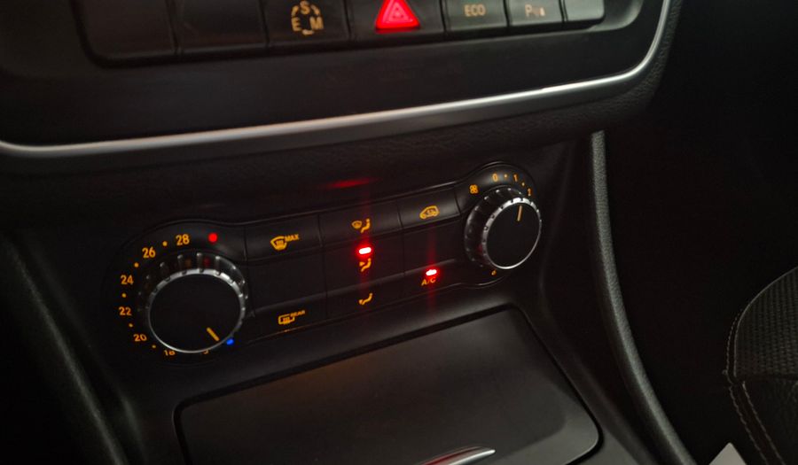 Mercedes Benz Clase Gla 1.6 GLA 200 DCT Suv 2015