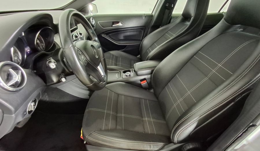 Mercedes Benz Clase Gla 1.6 GLA 200 DCT Suv 2015