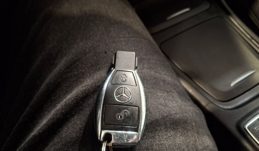 Mercedes Benz Clase Gla 1.6 GLA 200 DCT Suv 2015