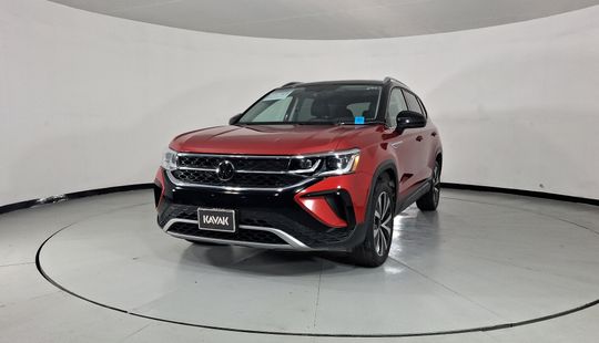 Volkswagen • Taos