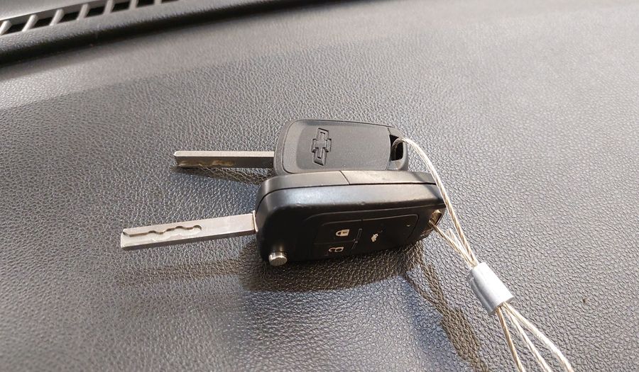 Chevrolet Onix MPFI LTZ Hatchback 2017