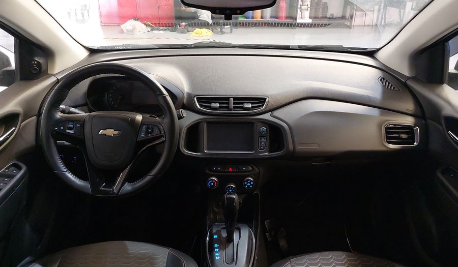 Chevrolet Onix MPFI LTZ Hatchback 2017