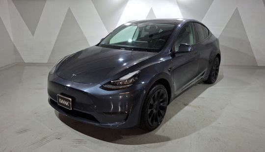 Tesla • Model Y