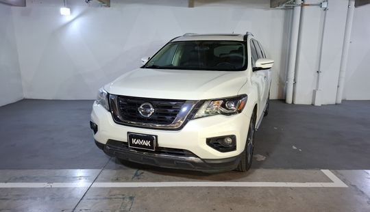 Nissan • Pathfinder