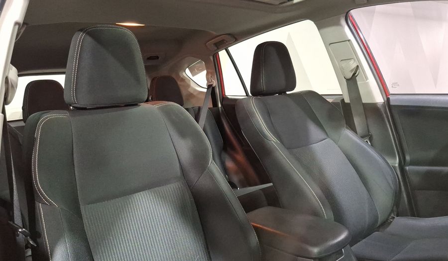 Toyota Rav4 2.5 XLE AT Suv 2013