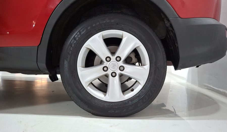 Toyota Rav4 2.5 XLE AT Suv 2013