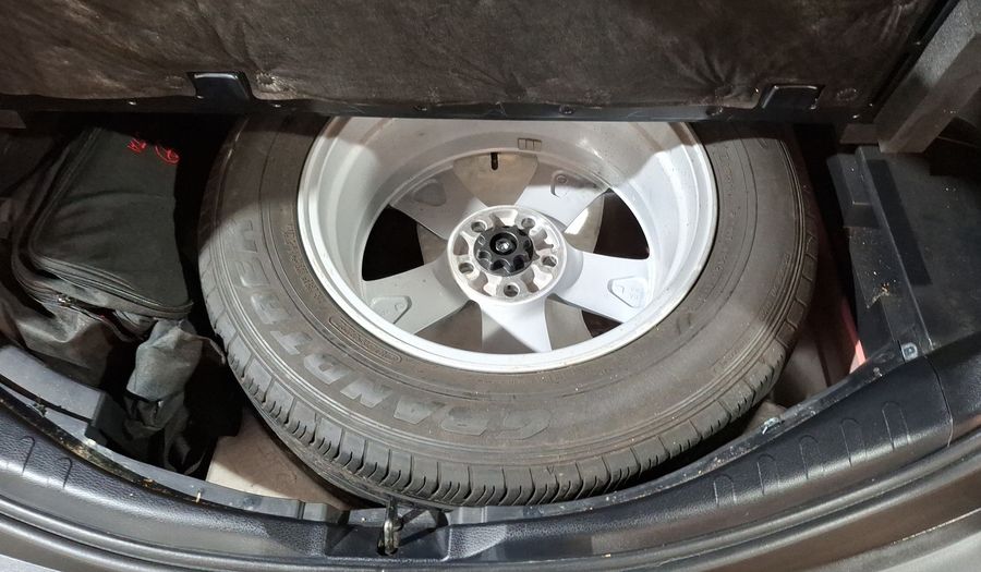 Toyota Rav4 2.5 XLE AT Suv 2013