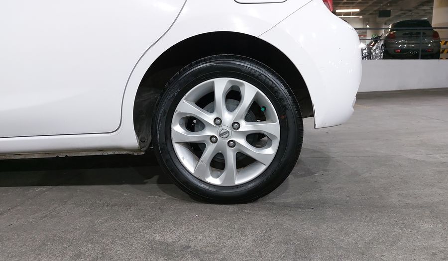 Nissan March 1.6 ADVANCE AT Hatchback 2017