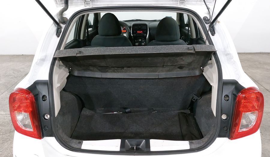 Nissan March 1.6 ADVANCE AT Hatchback 2017