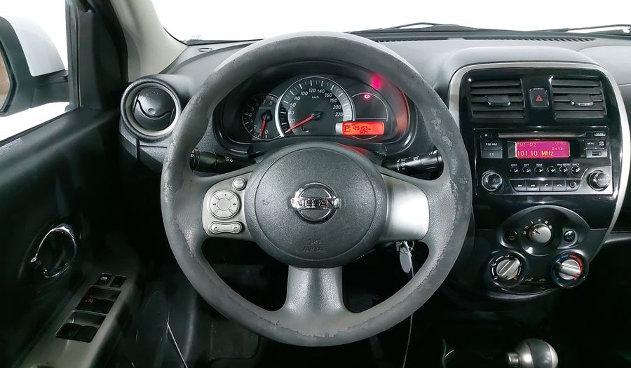 Nissan March 1.6 ADVANCE AT Hatchback 2017