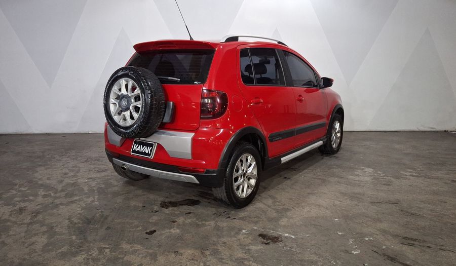 Volkswagen Crossfox 1.6 CROSSFOX BASE MT Hatchback 2013