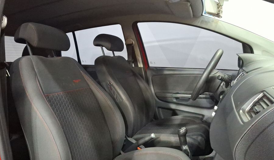 Volkswagen Crossfox 1.6 CROSSFOX BASE MT Hatchback 2013