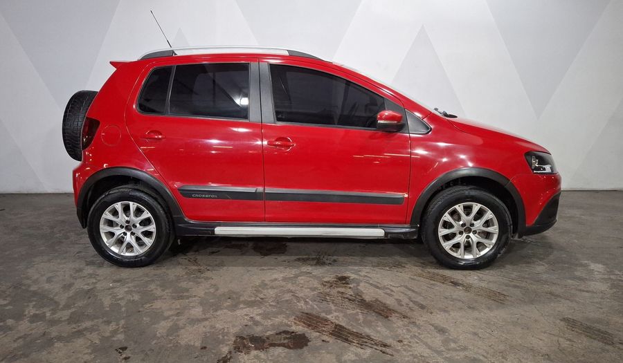 Volkswagen Crossfox 1.6 CROSSFOX BASE MT Hatchback 2013