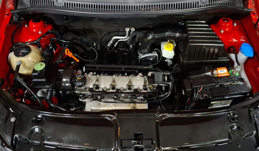 Volkswagen Crossfox 1.6 CROSSFOX BASE MT Hatchback 2013