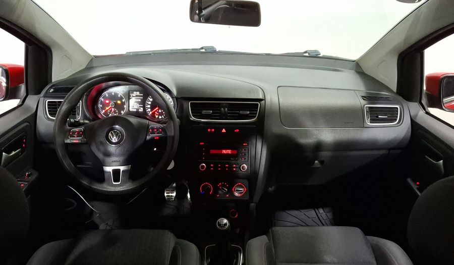 Volkswagen Crossfox 1.6 CROSSFOX BASE MT Hatchback 2013