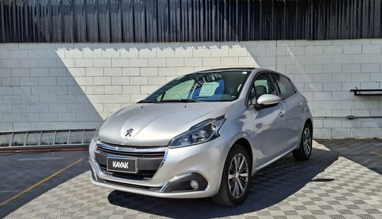 Peugeot • 208