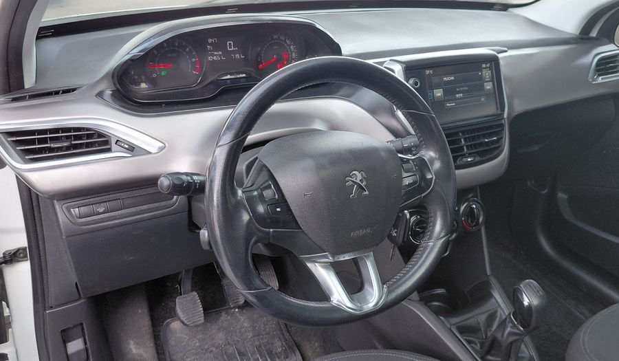 Peugeot 208 1.6 ALLURE Hatchback 2017