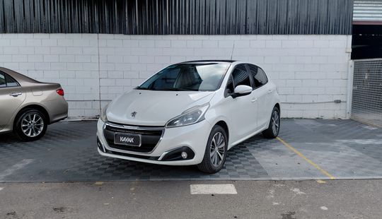 Peugeot • 208