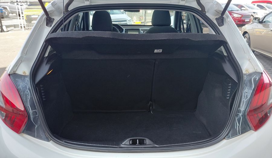 Peugeot 208 1.6 ALLURE Hatchback 2017