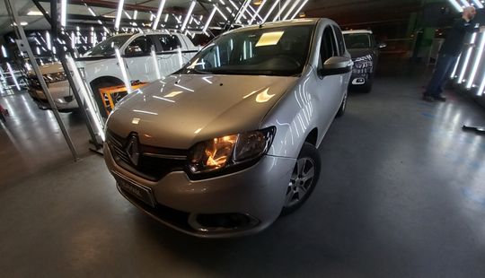 Renault • Sandero