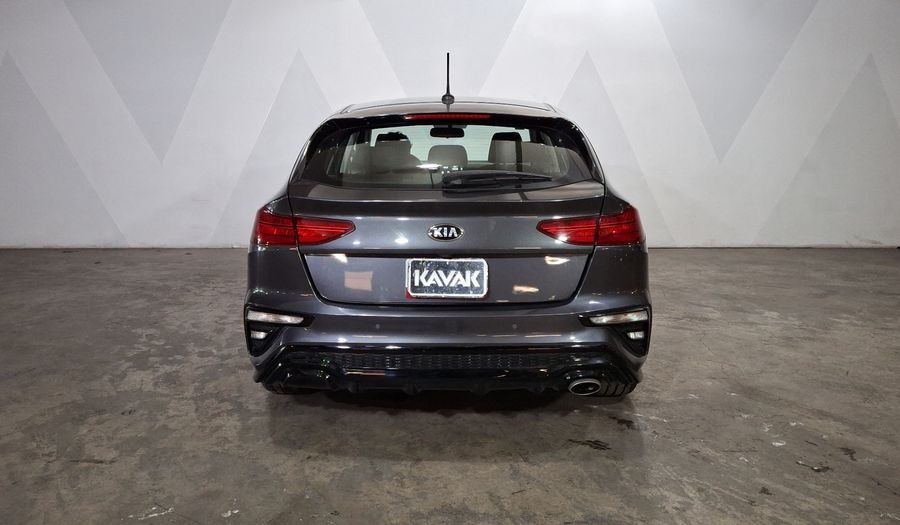 Kia Forte 2.0 EX IVT Hatchback 2020