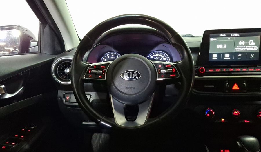 Kia Forte 2.0 EX IVT Hatchback 2020