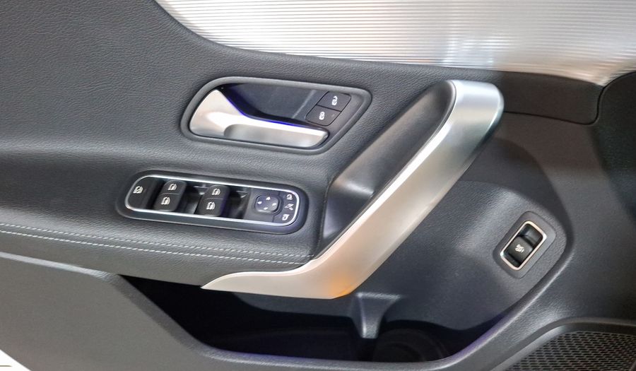 Mercedes Benz Clase A 1.3 200 PROGRESSIVE DCT Sedan 2021