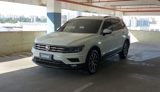 Volkswagen • Tiguan