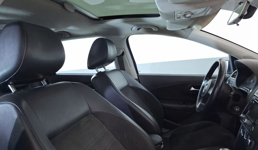 Volkswagen Polo 1.2 HIGHLINE DSG Hatchback 2013