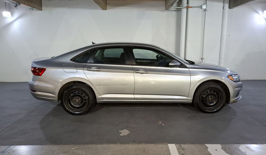 Volkswagen Jetta 1.4 TRENDLINE AUTO Sedan 2021