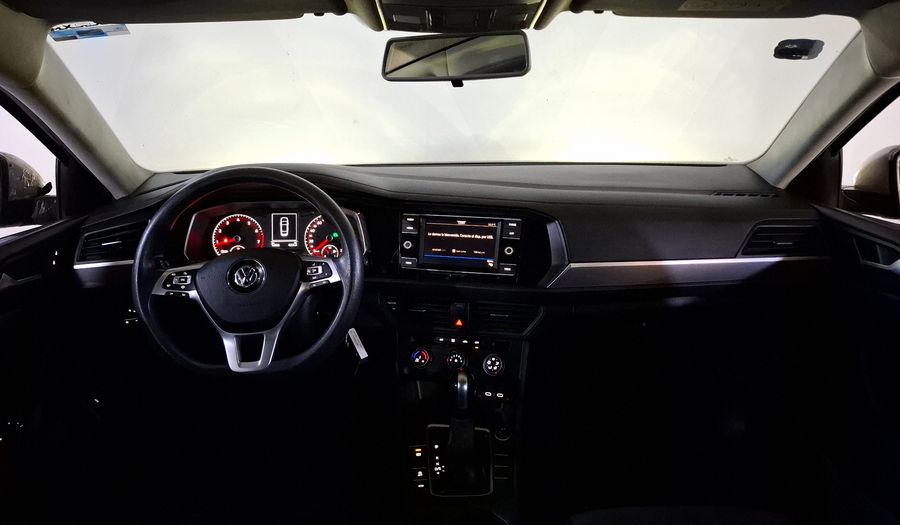 Volkswagen Jetta 1.4 TRENDLINE AUTO Sedan 2021