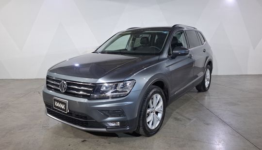 Volkswagen • Tiguan
