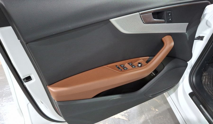 Audi A4 2.0 MHEV 40 TFSI SELECT DCT Sedan 2021