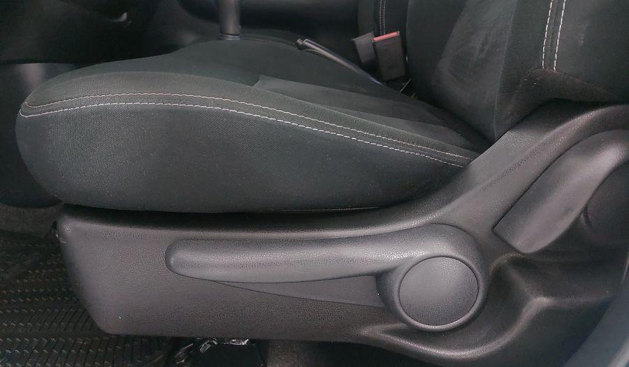 Nissan March 1.6 ADVANCE Hatchback 2024