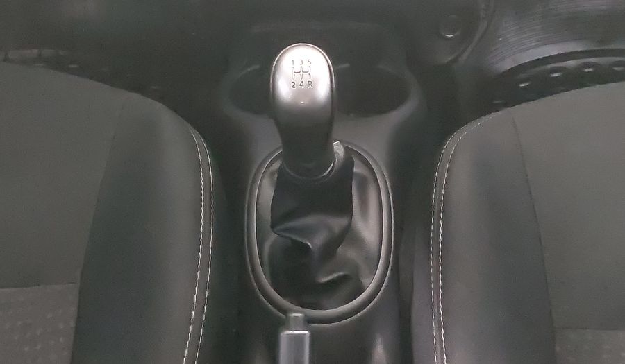 Nissan March 1.6 ADVANCE Hatchback 2024